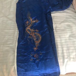 ladies robe in silk